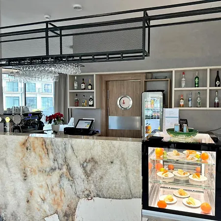 Platino Mare & Lejlighedshotel 4*