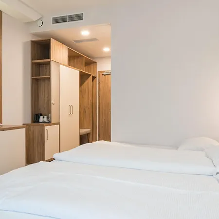 Platino Mare & Apartmanhotel 4*