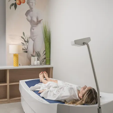 Platino Mare & Apartmanhotel 4*