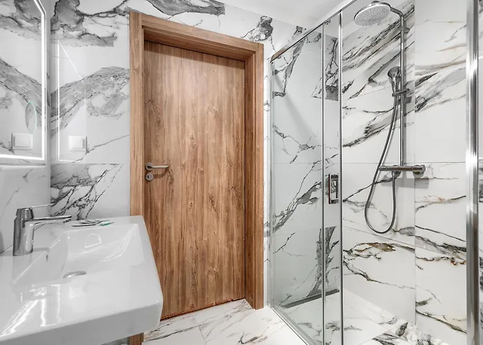 Aparthotel Platino Mare & 4*