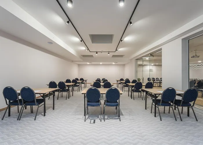 Aparthotel Platino Mare & 4*